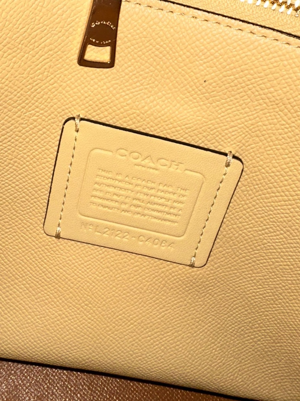 Coach Cream Mini Leather Tote Bag - Classic Shoulder Satchel - Picture 4 of 4